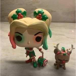 Harley Quinn figurine